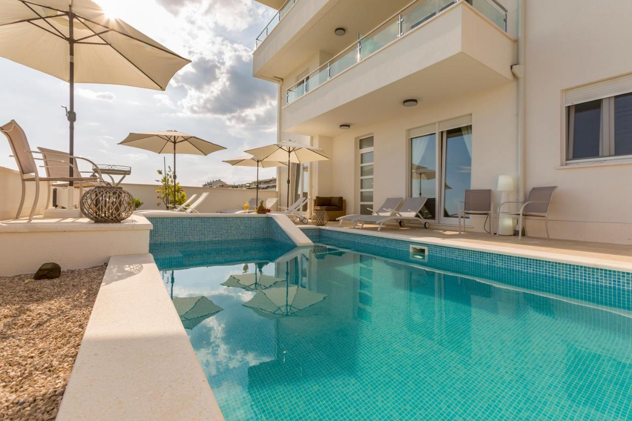 Luxury Villa Bello Horizonte With Swimming Pool Split Luaran gambar
